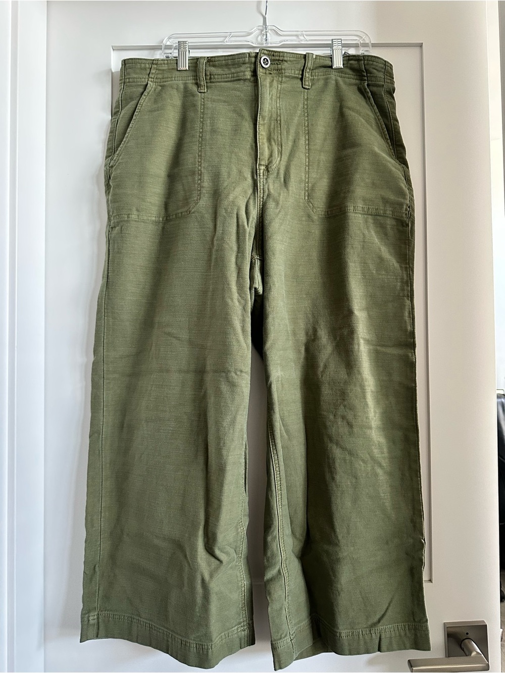 Torrid Olive Green wide leg crop pants